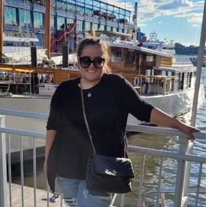 Meet your Posher, Ashley